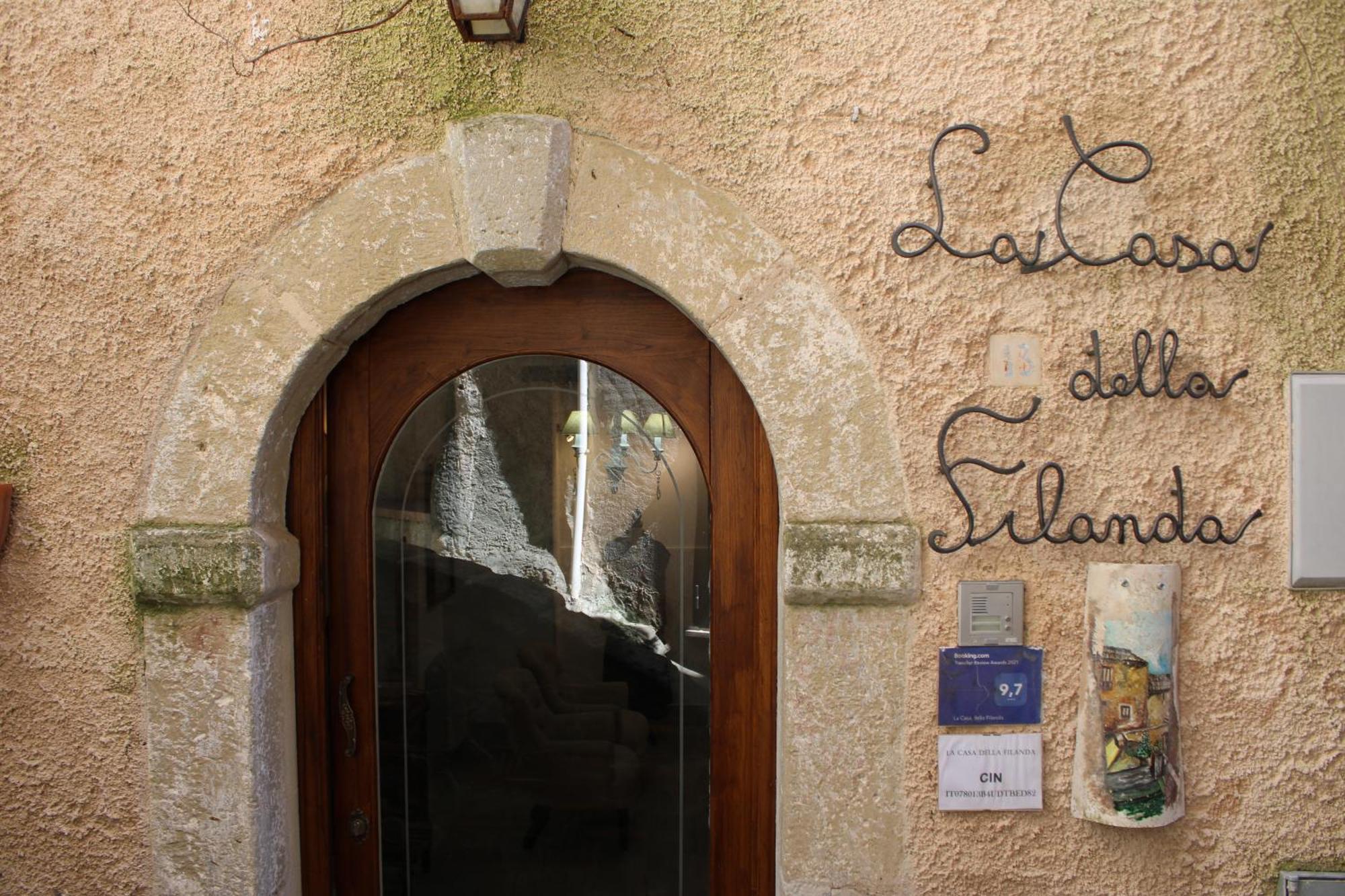 La Casa Della Filanda Hotel เบลมอนเตกาลาโบร ภายนอก รูปภาพ