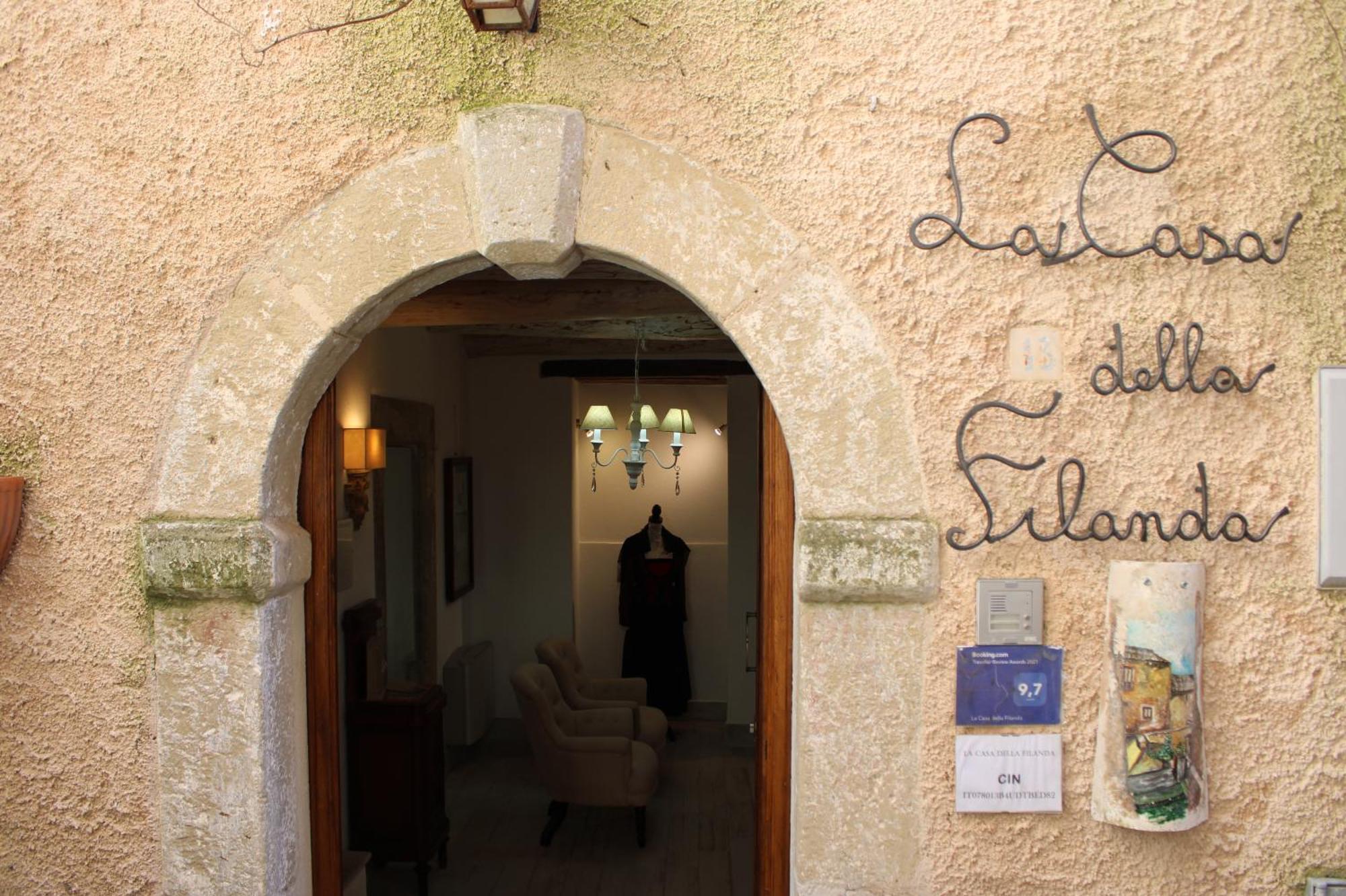 La Casa Della Filanda Hotel เบลมอนเตกาลาโบร ภายนอก รูปภาพ