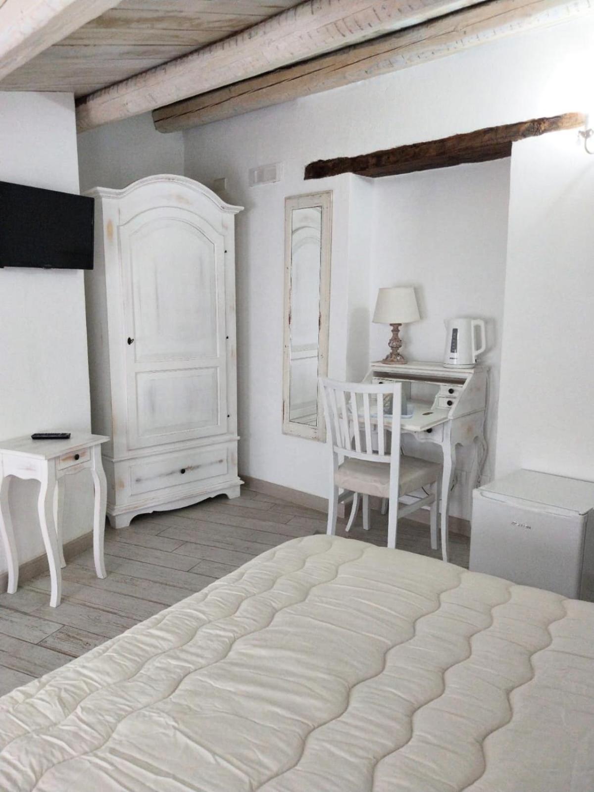 La Casa Della Filanda Hotel เบลมอนเตกาลาโบร ภายนอก รูปภาพ