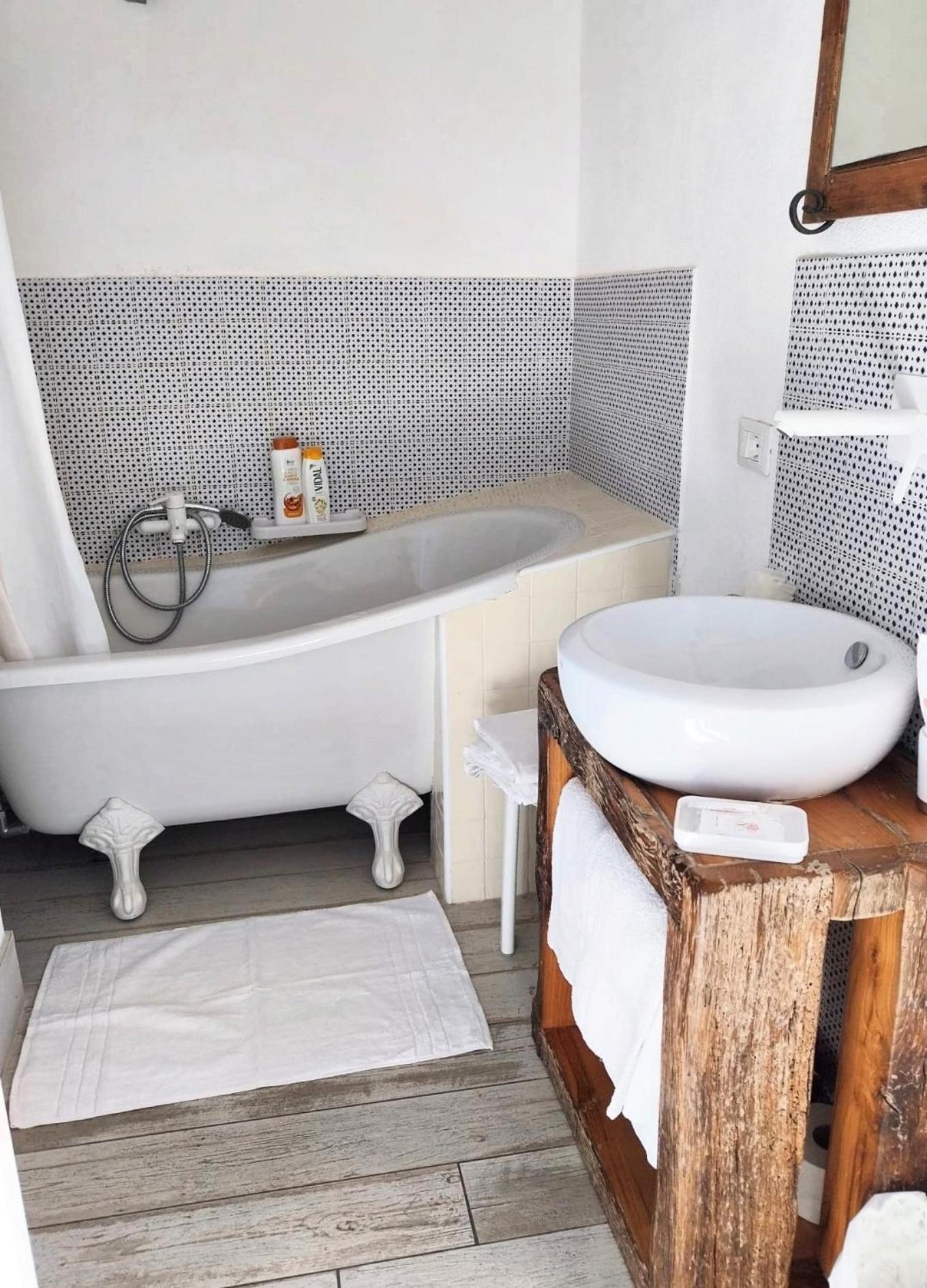La Casa Della Filanda Hotel เบลมอนเตกาลาโบร ภายนอก รูปภาพ